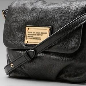 Marc Jacobs Isabella Black Mini Pebbled Leather Crossbody Bag